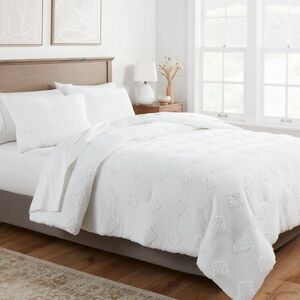 Threshold Tufted Diamond Crinkle Comforter & Sham Set Twin/Twin XL